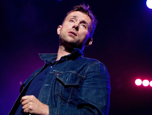 File:Blur-way-out-west-festival-day-2-14.jpg