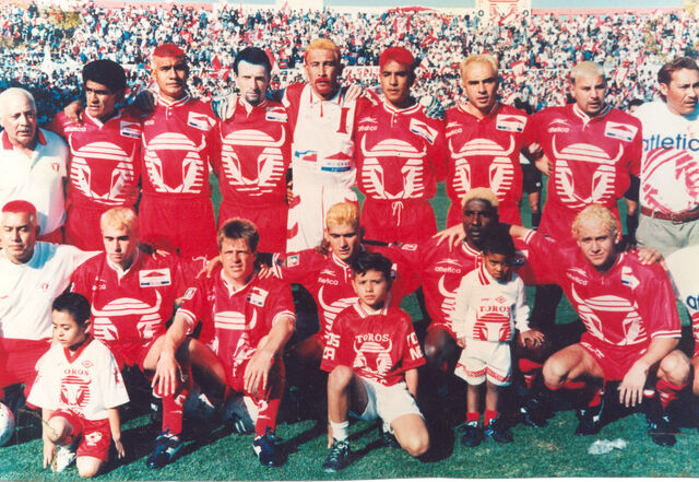 Archivo:TNezaTeam1997.jpg