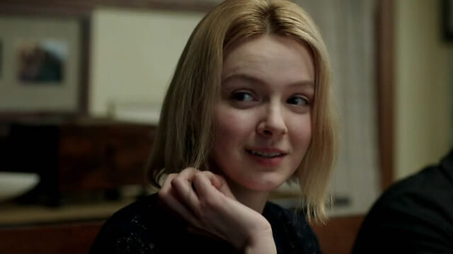 File:Rachel Finch.jpg