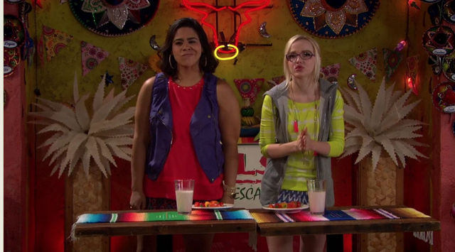 File:Maddie & Willow (4x08).png