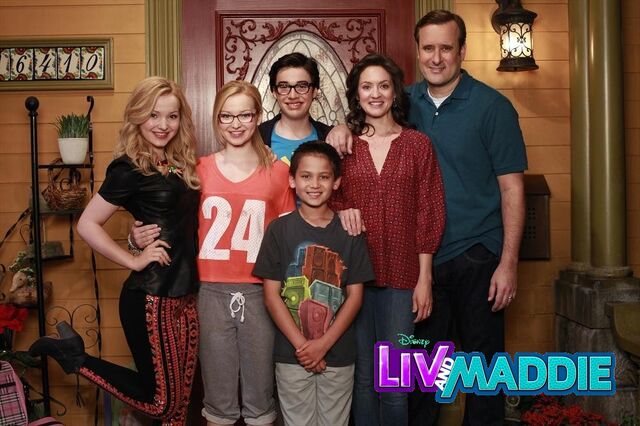 File:Liv and Maddie Rooney.jpg
