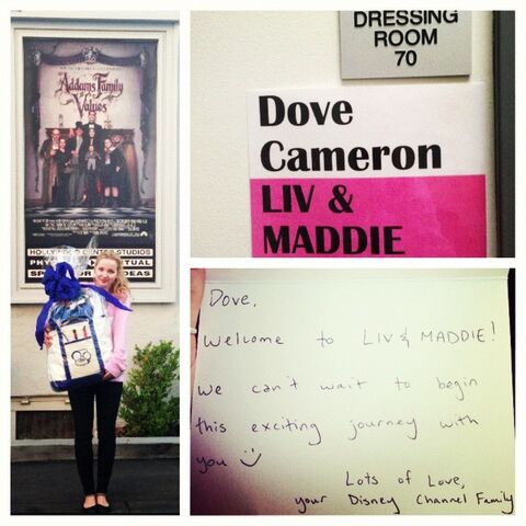 File:Liv maddie dressing room.jpg