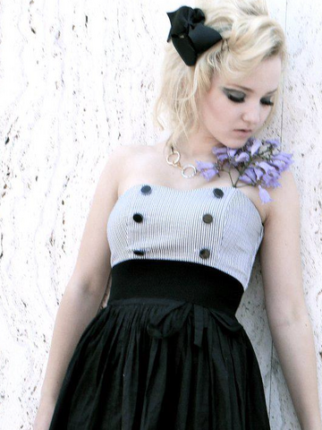File:Dove582.png