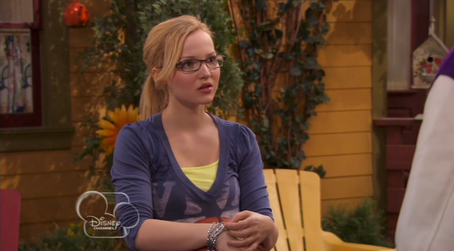File:MaddieBracelet.png