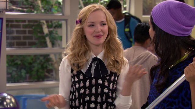 File:Dovecamerononline livmaddie 0026.jpg