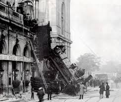 File:Station montparnasse.jpeg