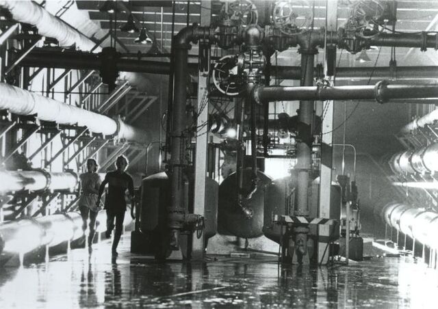 File:Upe4214.jpg