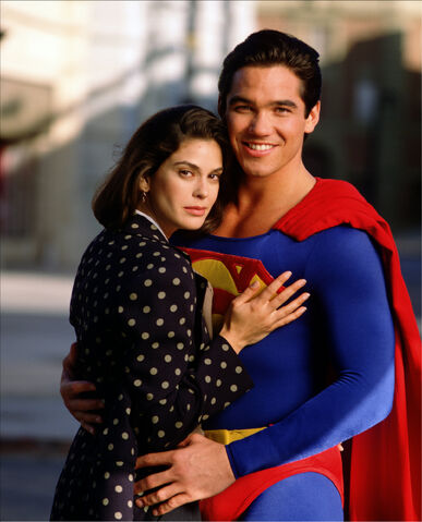 File:Lois and Superman 5.jpg