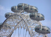 London.eye.manycapsules.arp.750pix