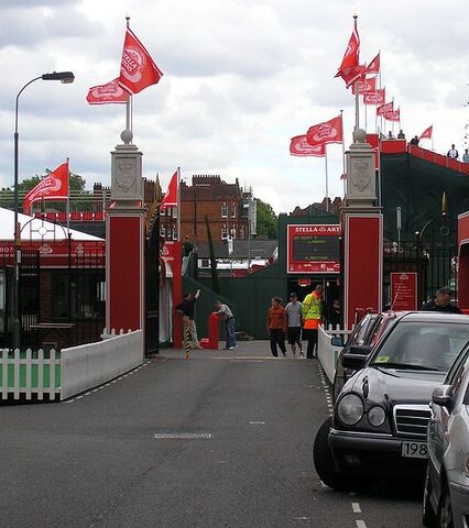 Fichier:533px-Queens Club-1-.jpg