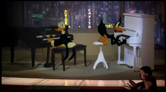 Archivo:DonaldDaffyPiano.jpg