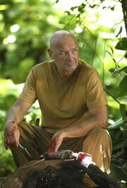 406px-Locke Hunter.jpg
