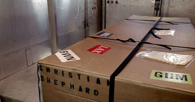 File:6x17 APackageForHume.jpg