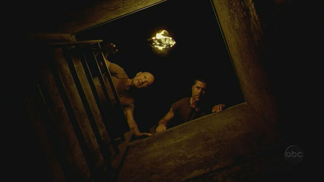File:2x01-JackLockeHatch.jpg