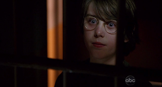 File:5x09 Same bug eyes.png