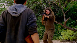 5x05-danielle-gewehr.jpg