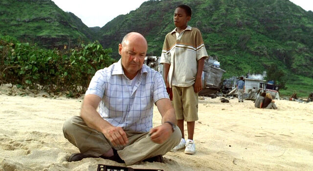 File:1x02 LockeTeachingAGame.jpg