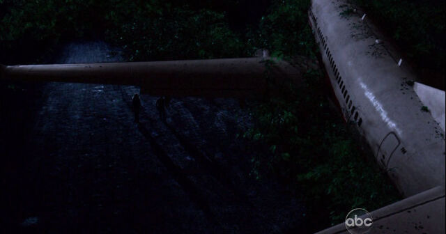 Ficheiro:5x07 WelcomeToTheJungle.jpg