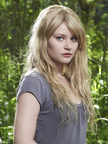 File:Lost Season4 Claire4.jpg