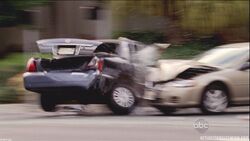 5x07-Locke-Unfall.jpg