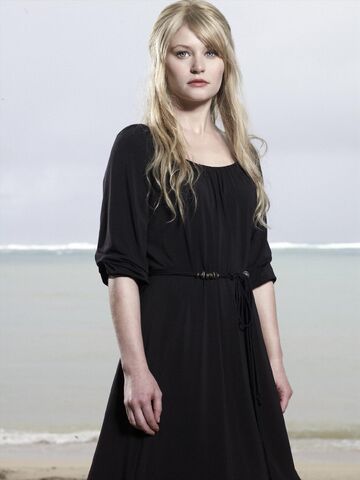 File:Lost Season4 Claire7.jpg