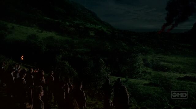 File:Lookingdownonbeachatnight322.jpg