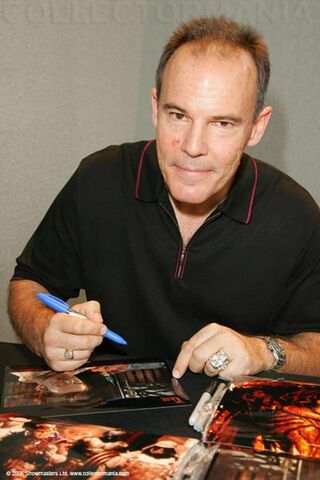 File:AndrewDivoff2.jpg
