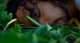 1x07 sayid.jpg