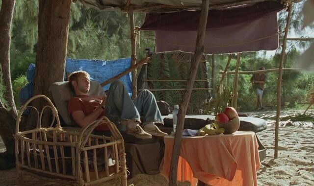 File:Claire-tent.jpg