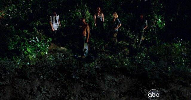 File:5x01 ThereWasAHatch.jpg