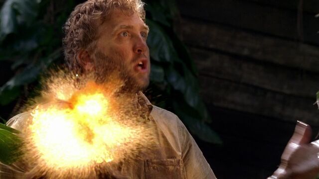 ملف:Arzt Explosives.jpg