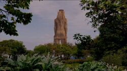 5x08 Statue.jpg
