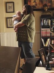 4x09 hurley.jpg
