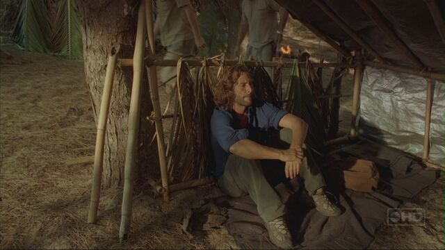 File:Desmond-tent.jpg