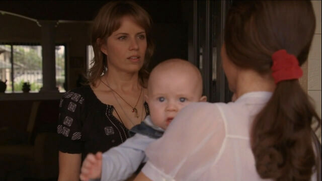 File:5x11-kate-visits-cassidy.jpg