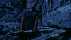 5x05-locke-rad.jpg