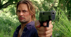 6x04-Sawyer-Pistole.jpg