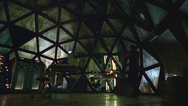 File:2x01-InsideTheHatch.jpg