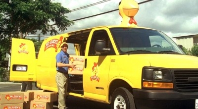 Ficheiro:Mr Clucks Van.jpg