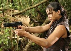 2X06-AnaShooting.jpg