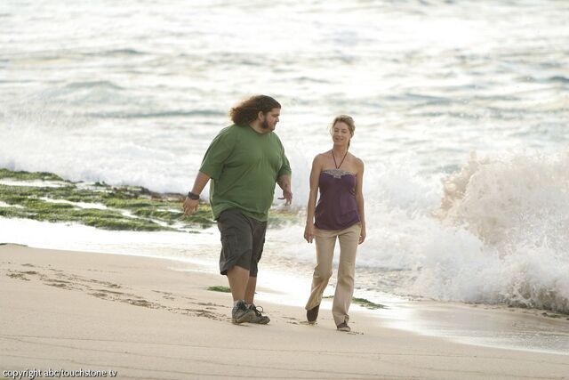 Ficheiro:Libbyhurleywalking.jpg