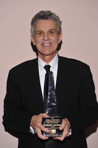 File:Robert Mandel.jpg