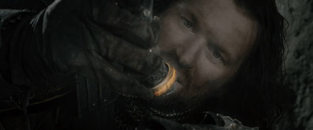 File:Isildur and One Ring.png
