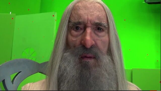 File:Christopher-Lee-on-The-Hobbit-as-Saruman-christopher-lee-24167452-852-481.jpg