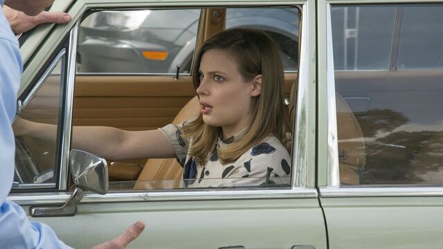 File:Love S1 E3.jpg