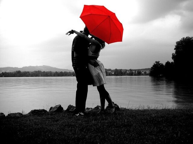 File:Imagekissindon.jpg