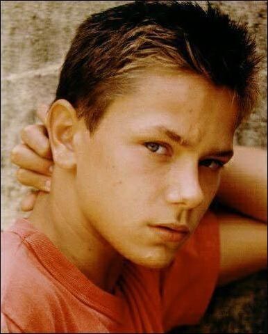 File:Young Etienne 3.jpg