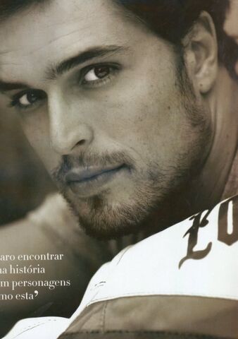 File:600full-diogo-morgado.jpg