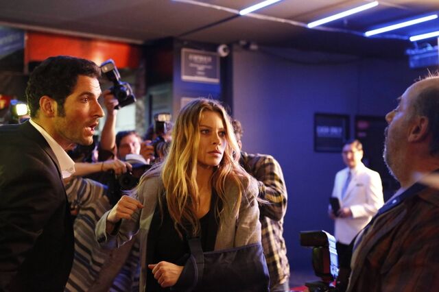 File:102 Lucifer Chloe 1.jpeg