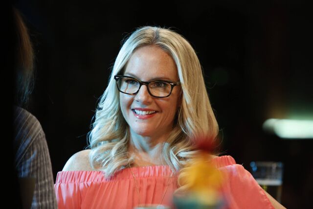 File:204 promo 07 Linda.jpg